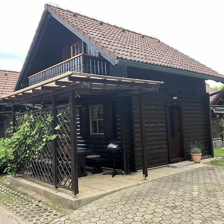 Holiday Cottage Krishtan بوتْشيترتيك المظهر الخارجي الصورة