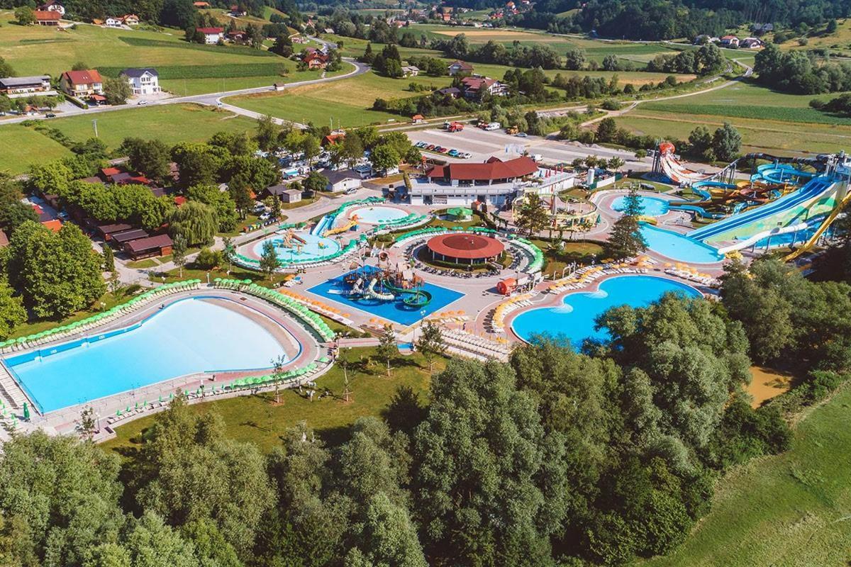 Holiday Cottage Krishtan بوتْشيترتيك المظهر الخارجي الصورة